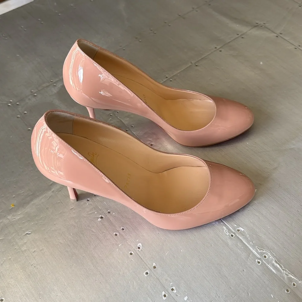 Christian Louboutin dolly pump nude patent 85mm stiletto round toe pump sz 39.5